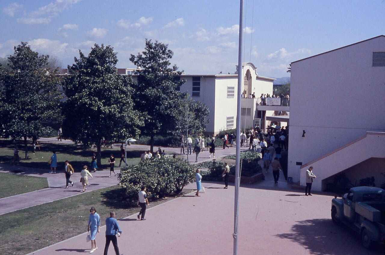 6304 Fullerton JrCollege Campus, Fullerton College